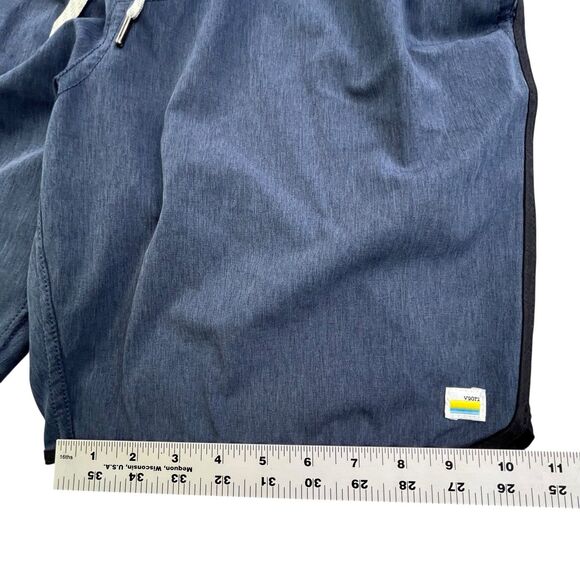 Vuori Banks Shorts Mens Medium Blue 8” Inseam Unlined Athletic Casual Workout - Picture 11 of 12